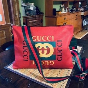 Gucci Clutch/Purse 😍 PRICE FIRM NEW COND❗️GorG Bag 😍 12.5”Not available@stores